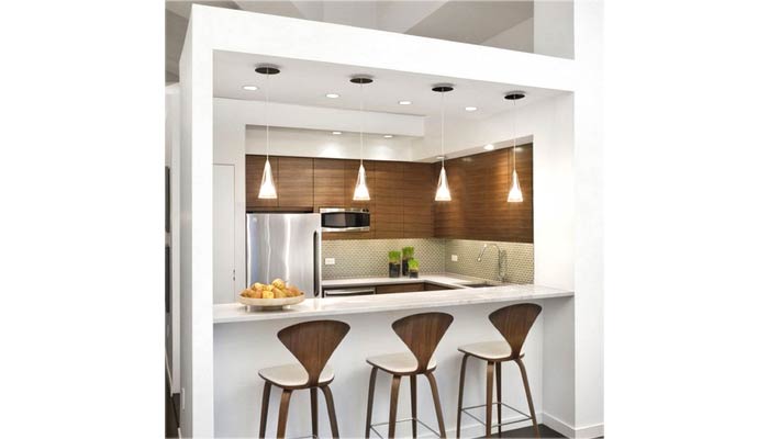 Lavori in cartongesso in cucina a Torino: controsoffitti LED, velette cappa e nicchie frigo Torino - esempio 2