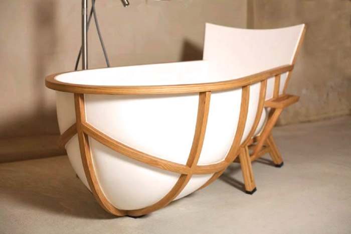 Arredo bagno elegante e di lusso a Torino: gres effetto marmo, rubinetterie oro/bronzo e prezzi Torino - esempio 2